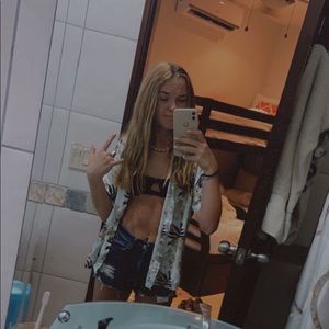 Meet your Posher, Ava